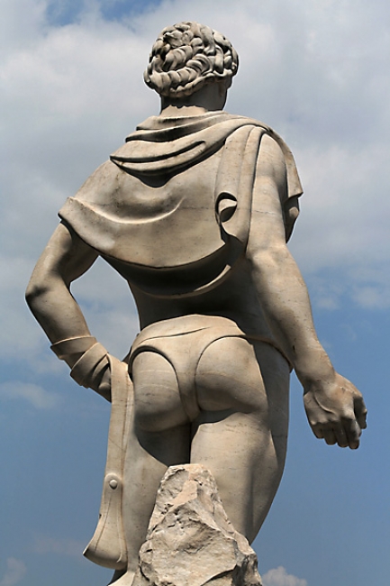 Stadio dei marmi 343